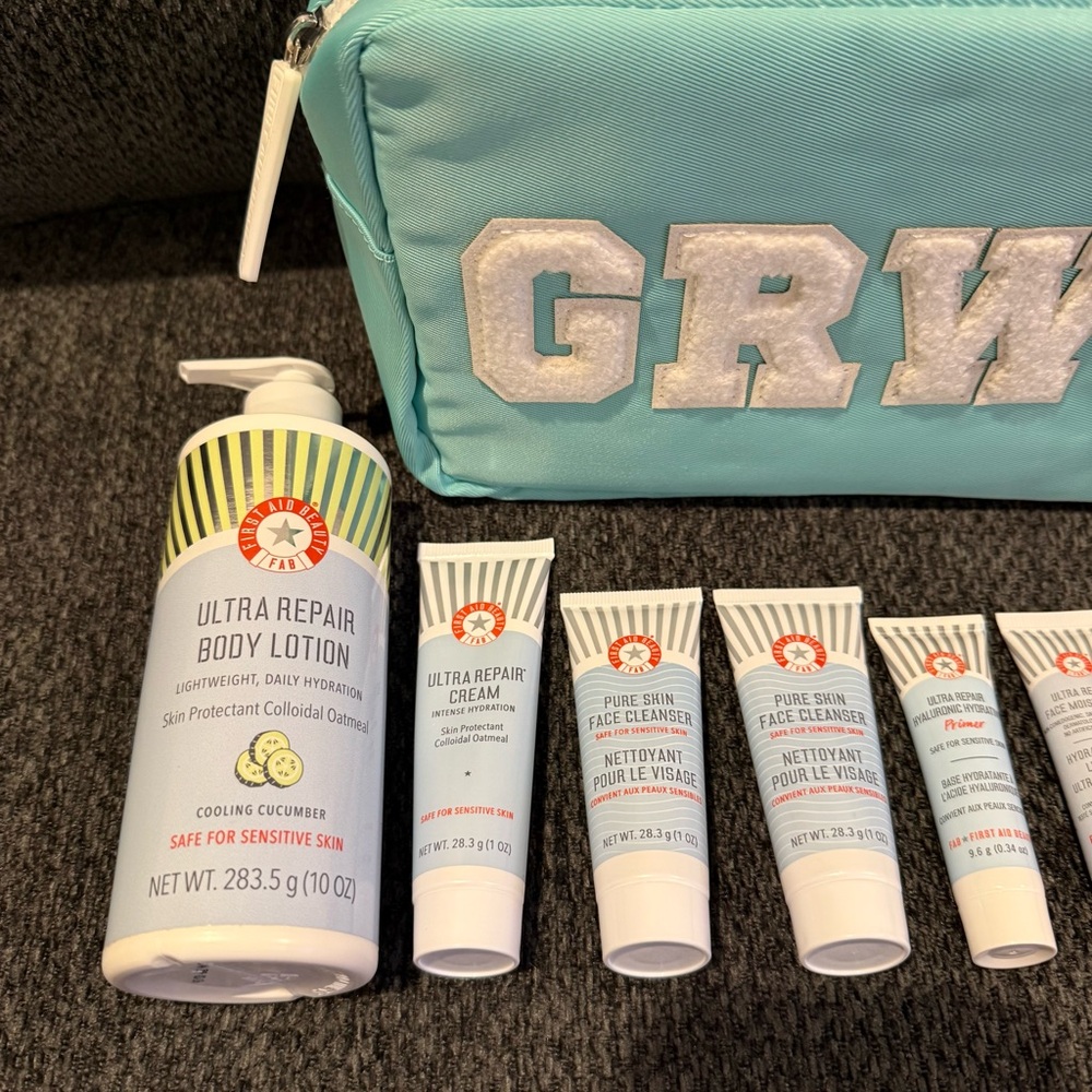 First Aid Beauty Bundle - Picture 2 of 5